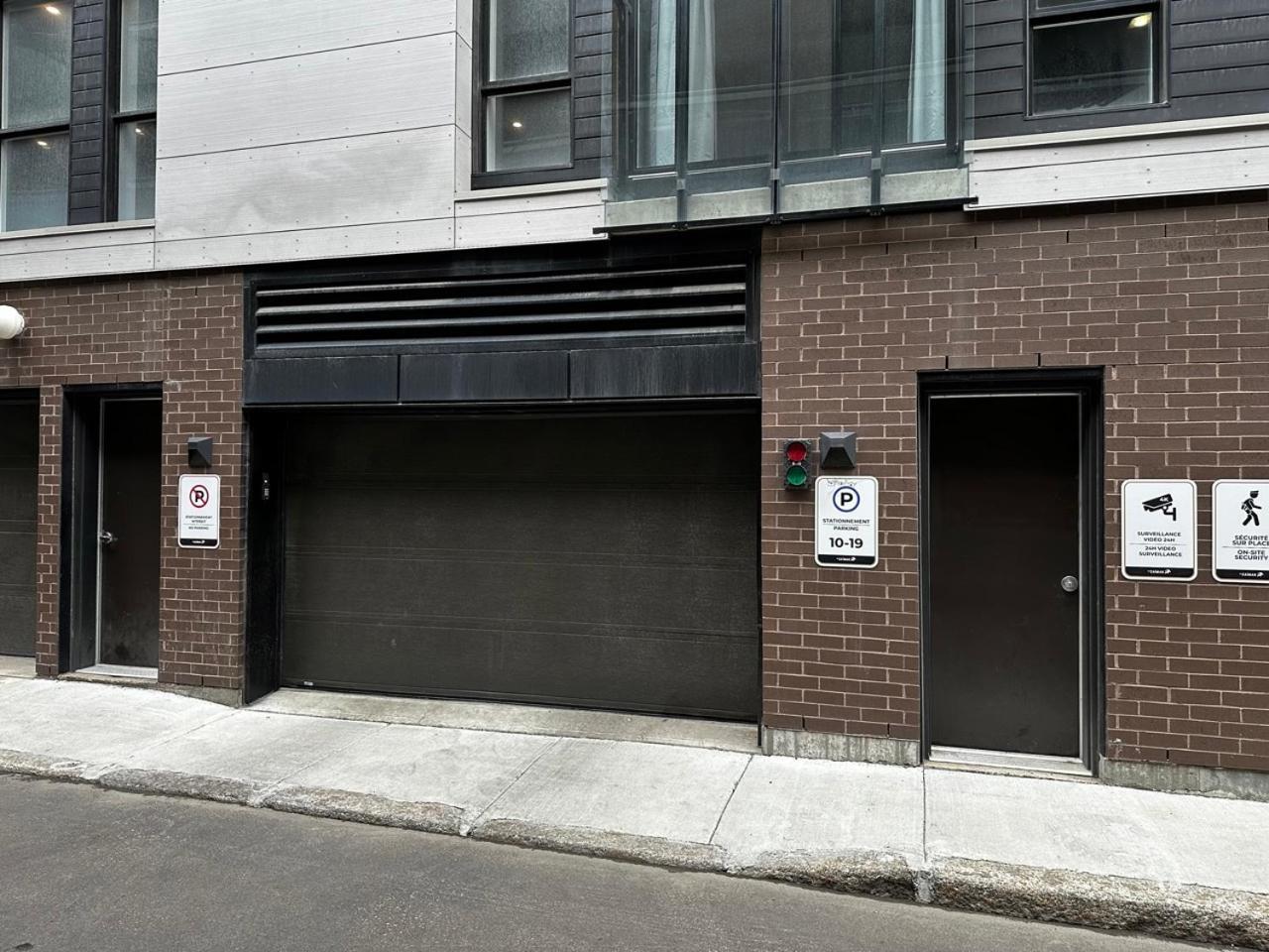 Initial / Cinema +Parking / Centre-Ville De Quebec 外观 照片